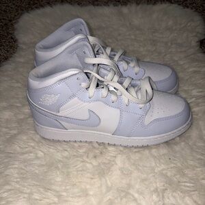 White Nike Jordan’s